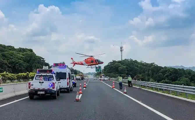 保德高速公路汽车救援案例